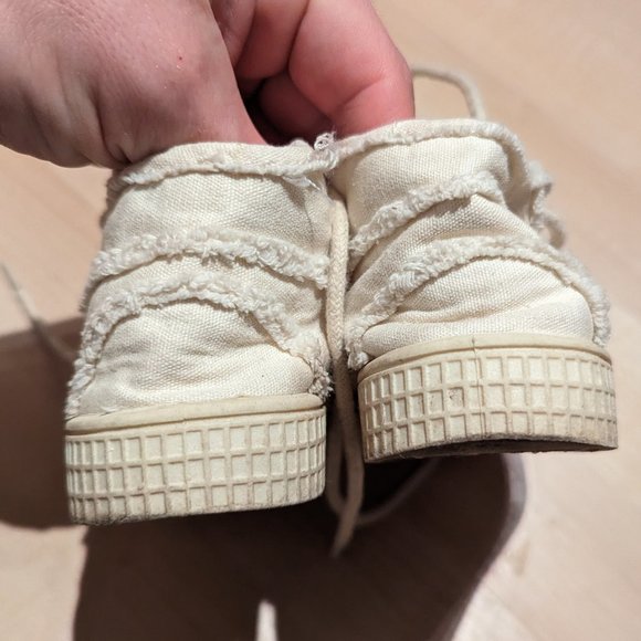 Zara White Infant Girl Shoes - Size 7, Refined Style, Good Condition - Picture 3 of 4